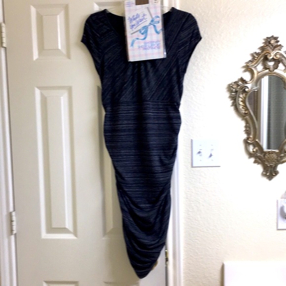 Liz Lange dress & Support hoses - Picture 2 of 7